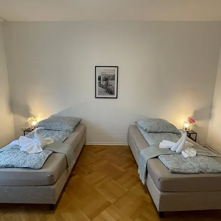 Cozy Rooms Wesseling Проживание в семье *