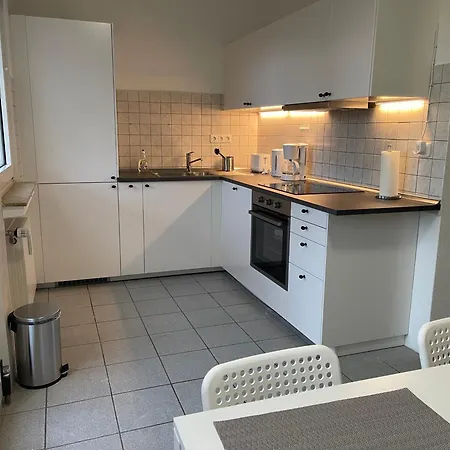 Cozy Rooms Wesseling Проживание в семье