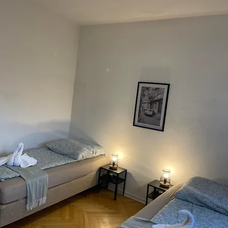 Cozy Rooms Wesseling Проживание в семье