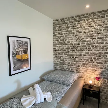 Проживание в семье Cozy Rooms Wesseling Весселинг