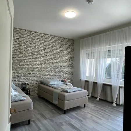 Cozy Rooms Wesseling Проживание в семье *